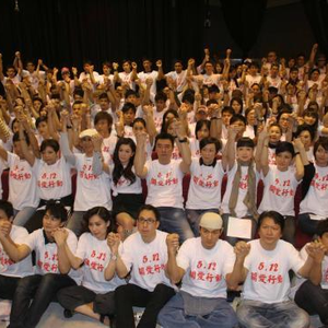 当妈妈的乖小狗
